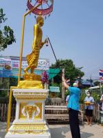 ท่าน นพ. โสภณ เมฆธน ผู้ช่วยรัฐมนตรีกระทรวงสาธารณสุข มาตรวจเยี่ยมสถานีอนามัยเฉลิมพระเกียรติ 60 พรรษานวมินทราชินี. ตำบลแม่จะเราอำเภอแม่ระมาด. จังหวัดตากมีท่าน ศักดิ์ชัย โชติมานนท์ รองผู้ว่าฯและคณะ(อสม.แม่จะเรา) เข้าแถวให้การต้อนรับตามข่าว