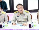 ท่านพลอากาศเอก สถิตย์พงษ์ สุขวิมล ราชเลขานุการในพระองค์พระบาทสมเด็จพระเจ้าอยู่หัวฯ ลงพื้นที่เกาะสีชัง (ติดตามโครงการตามแนวพระราชดำริ เร่งแก้ปัญหาน้ำ ขยะ พลังงาน และฟื้นฟูสิ่งแวดล้อม รองรับการท่องเที่ยวอย่างยั่งยืน) โดยมี ท่าน สุชาติ ชมกลิ่น รัฐมนตรีกระทรว